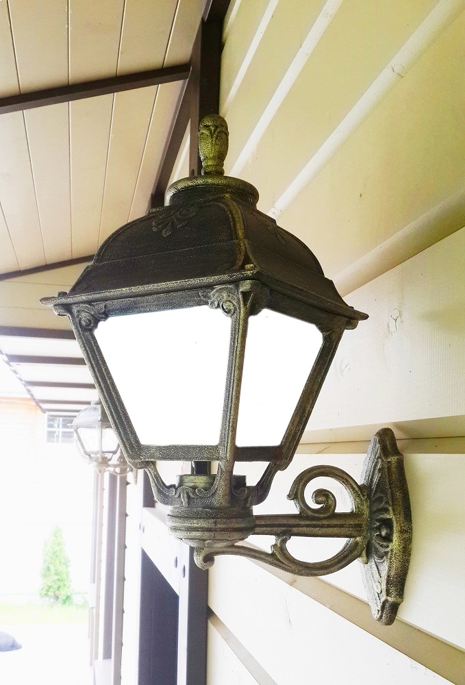 Уличный настенный светильник Fumagalli BISSO/CEFA U23.131.000.BYE27 в Санкт-Петербурге