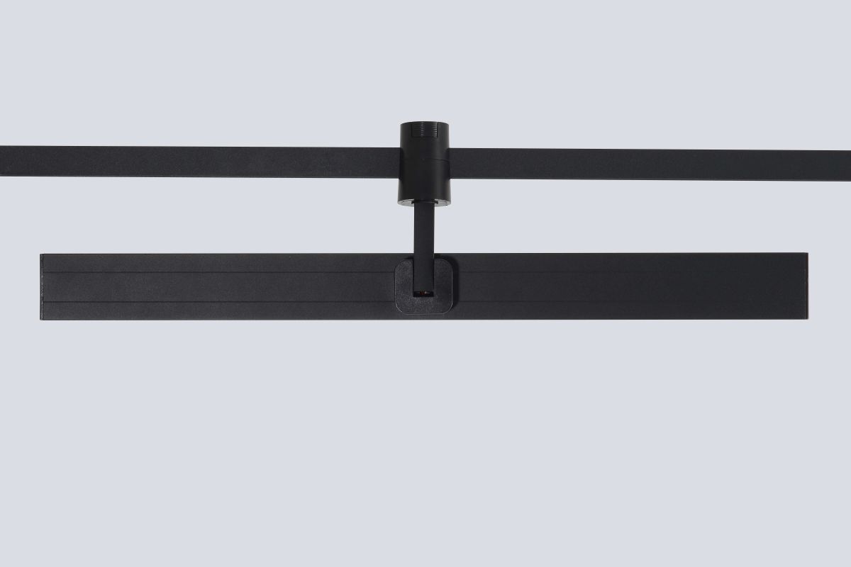 Трековый светильник для гибкой магнитной системы Crystal Lux Trace 48V CLT 0.37 001 18W BL SMART в #REGION_NAME_DECLINE_PP#