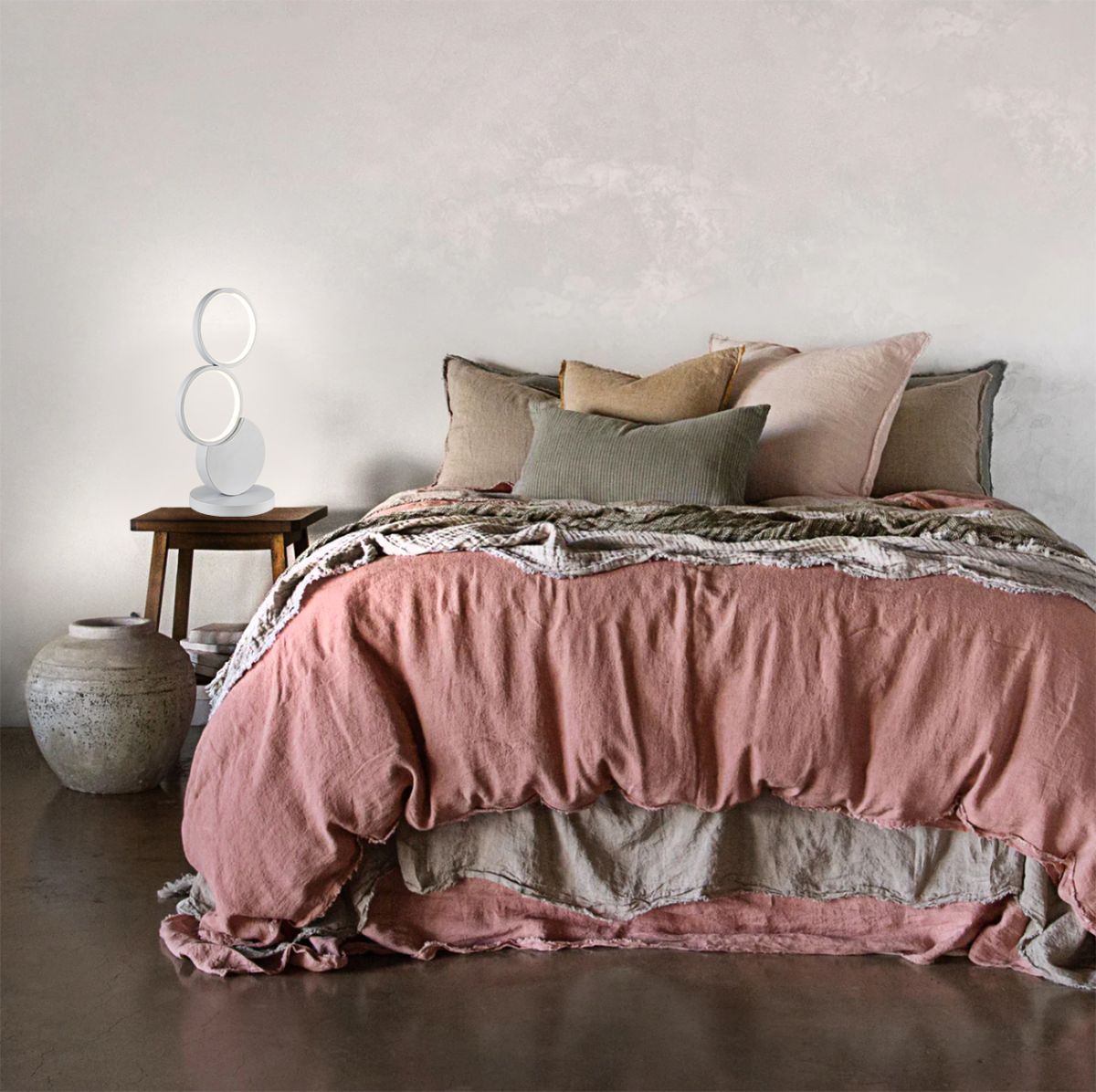 Настольная лампа Escada Lunar 10263/L LED White в Санкт-Петербурге