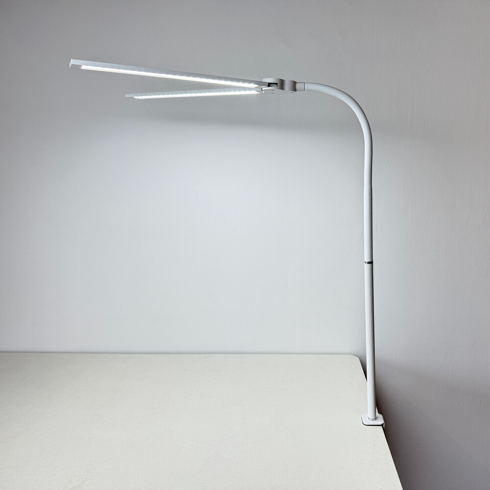 Настольная лампа Arte Lamp Tilt A5127LT-1WH в Санкт-Петербурге