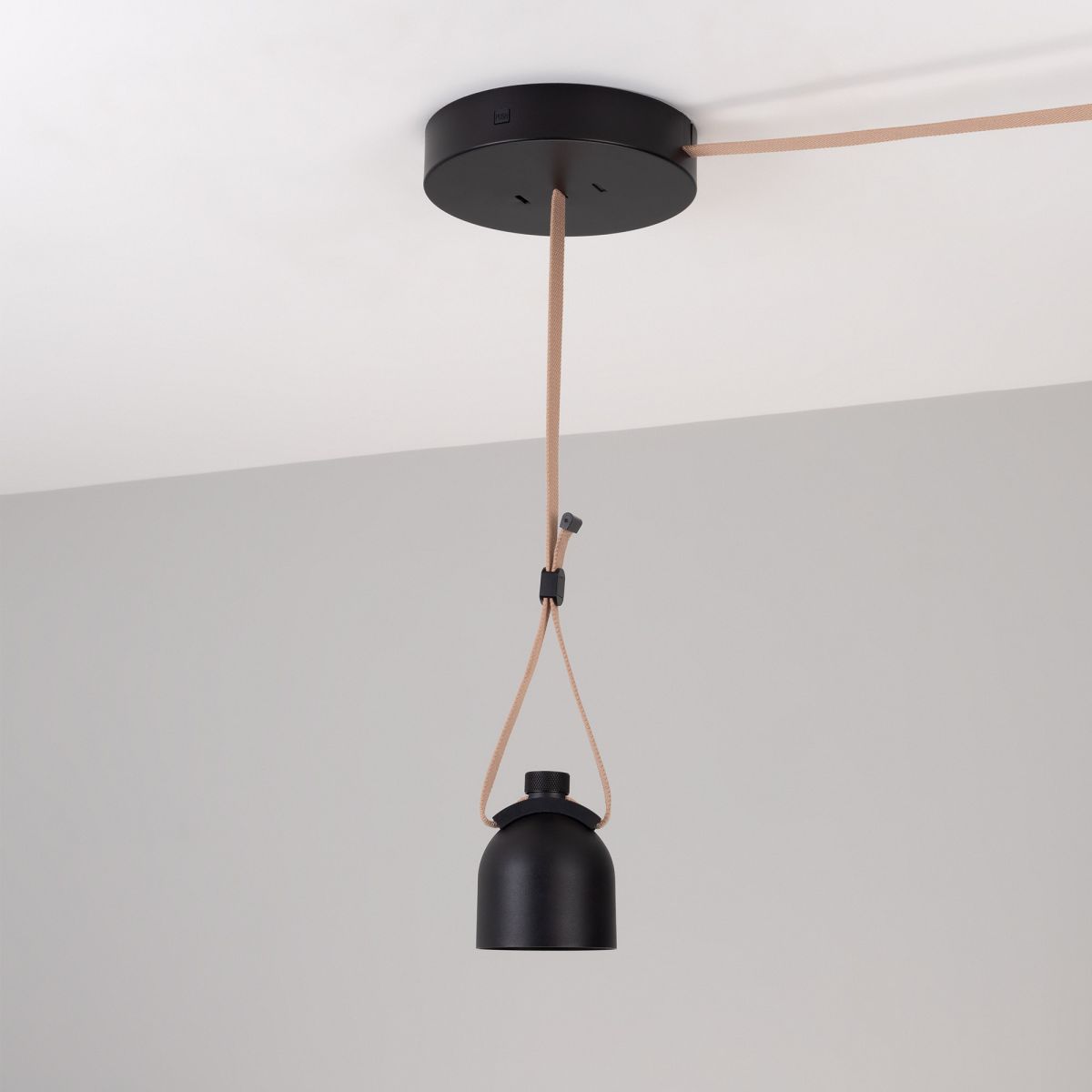 Чаша накладная для блока питания Arlight ART-INBELT-CANOPY-SURFACE-POWER (BK, 48V) 047964 в Санкт-Петербурге