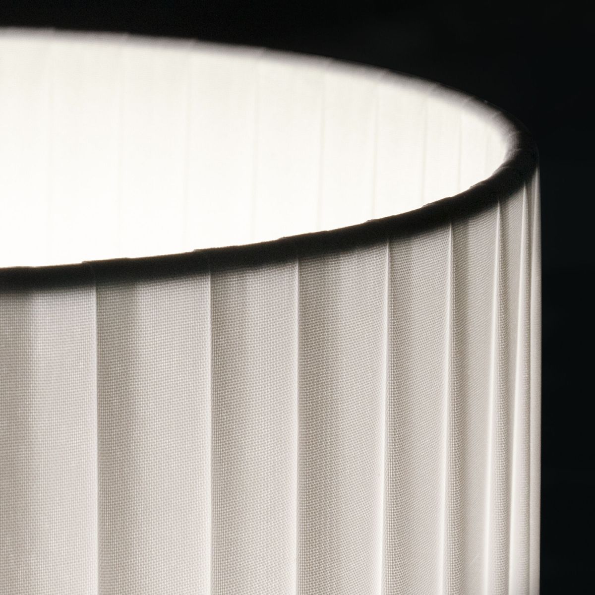 Настольная лампа Eurosvet Kreis 101101 латунь a071897 в #REGION_NAME_DECLINE_PP#