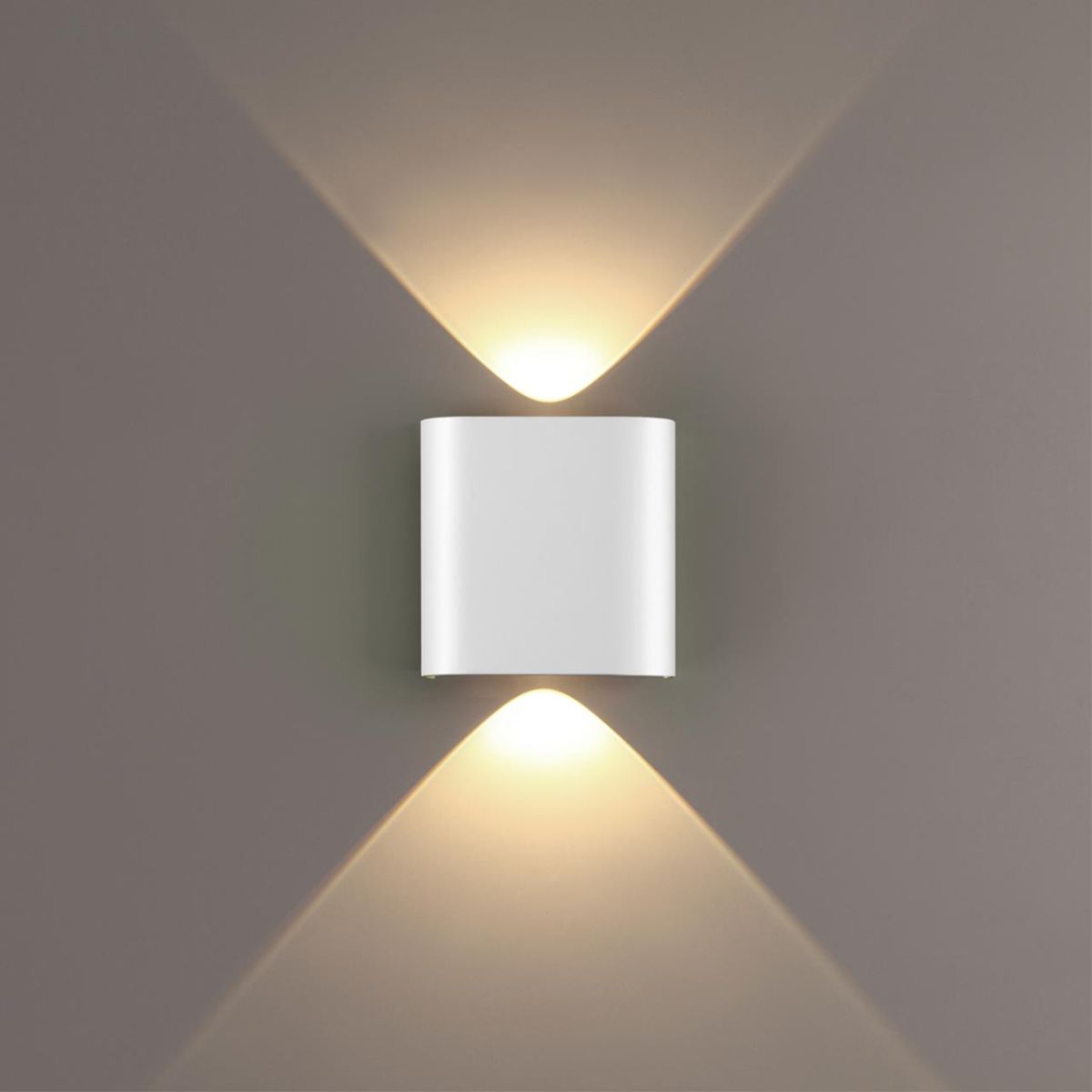 Настенный светильник Odeon Light Hightech Magnum 7192/2WL в #REGION_NAME_DECLINE_PP#