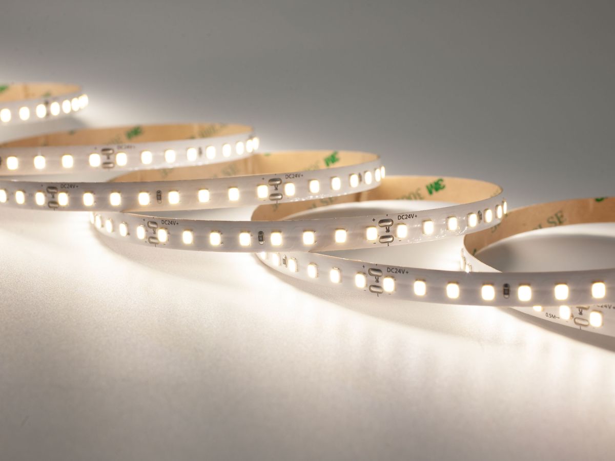 Светодиодная лента LEDS POWER 2835 128/м (12Вт/м) 24В нейтральная, серия ПРО125 008912 в #REGION_NAME_DECLINE_PP#