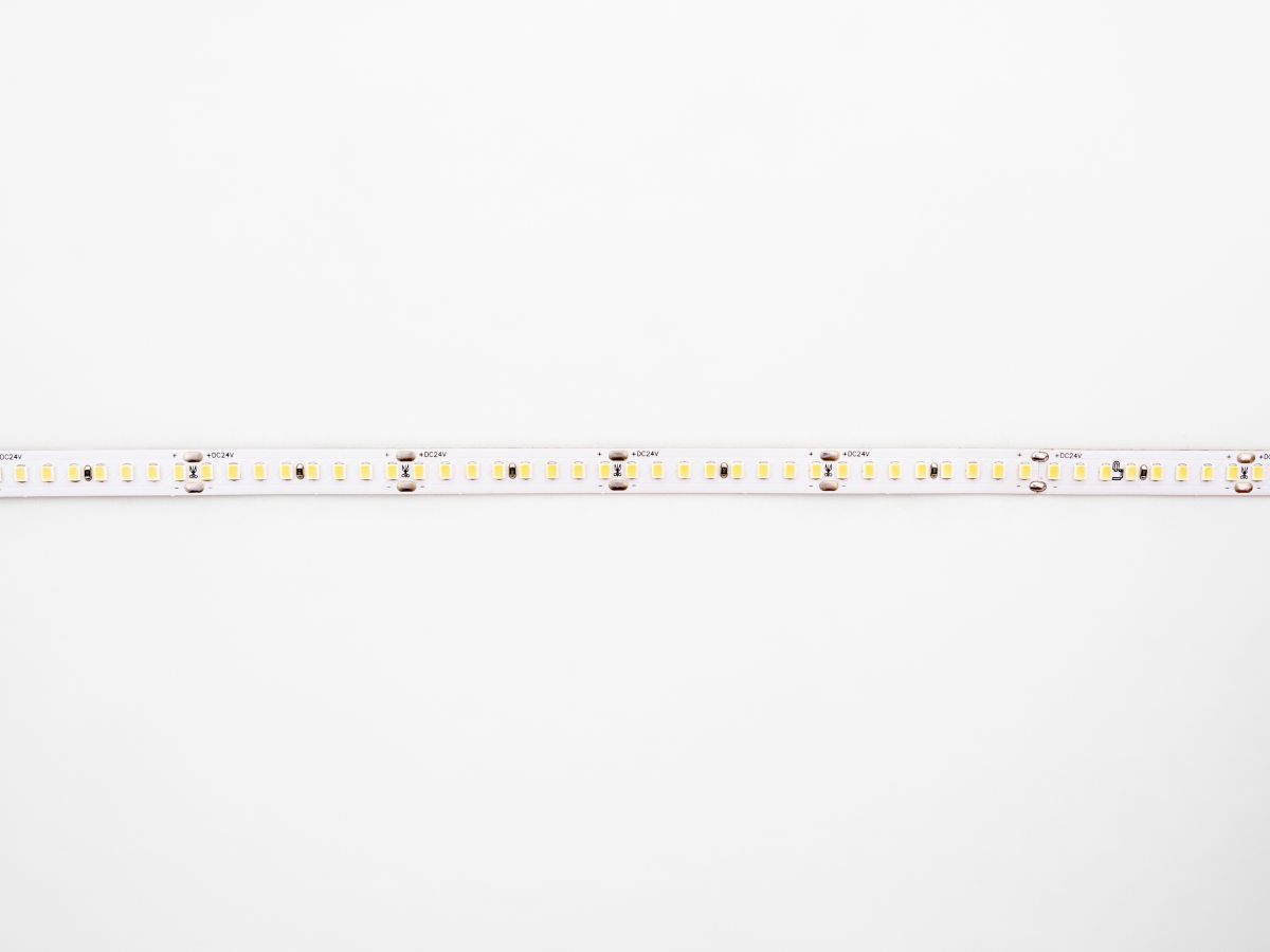 Светодиодная лента LEDS POWER 2835 176/м (16Вт/м) 24В холодная, серия ПРО140 005225 в #REGION_NAME_DECLINE_PP#