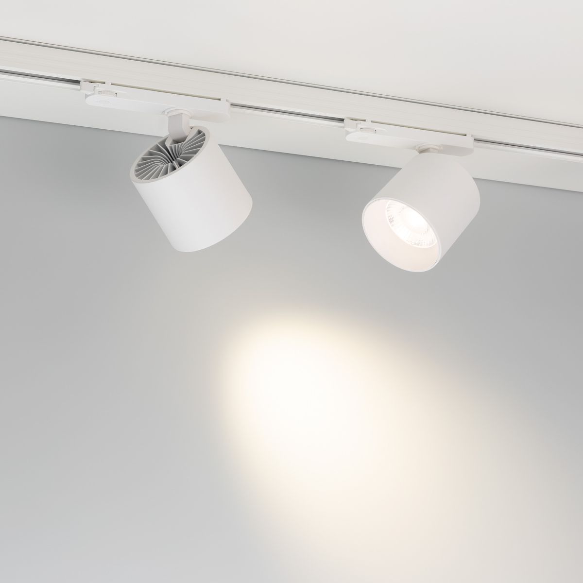 Трековый трехфазный светильник Arlight LGD-DYKE-4TR-R100-36W Day4000 (WH, 20 deg, 230V, DALI) (IP20 Металл) 058696 в Санкт-Петербурге