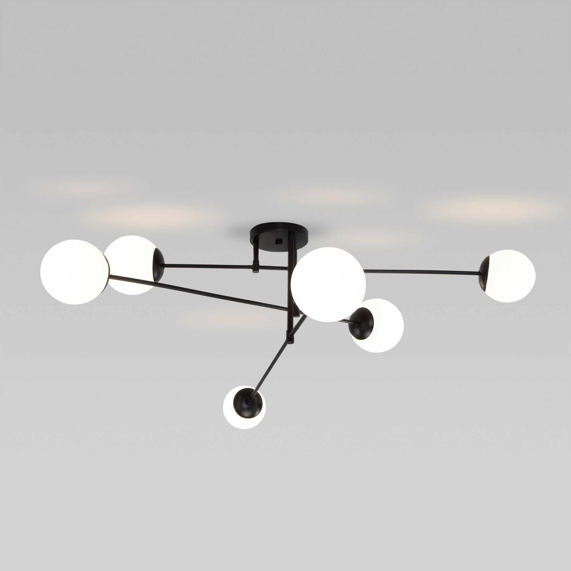 Потолочная люстра Eurosvet Netz 30181/6 черный Smart a062214 в Санкт-Петербурге