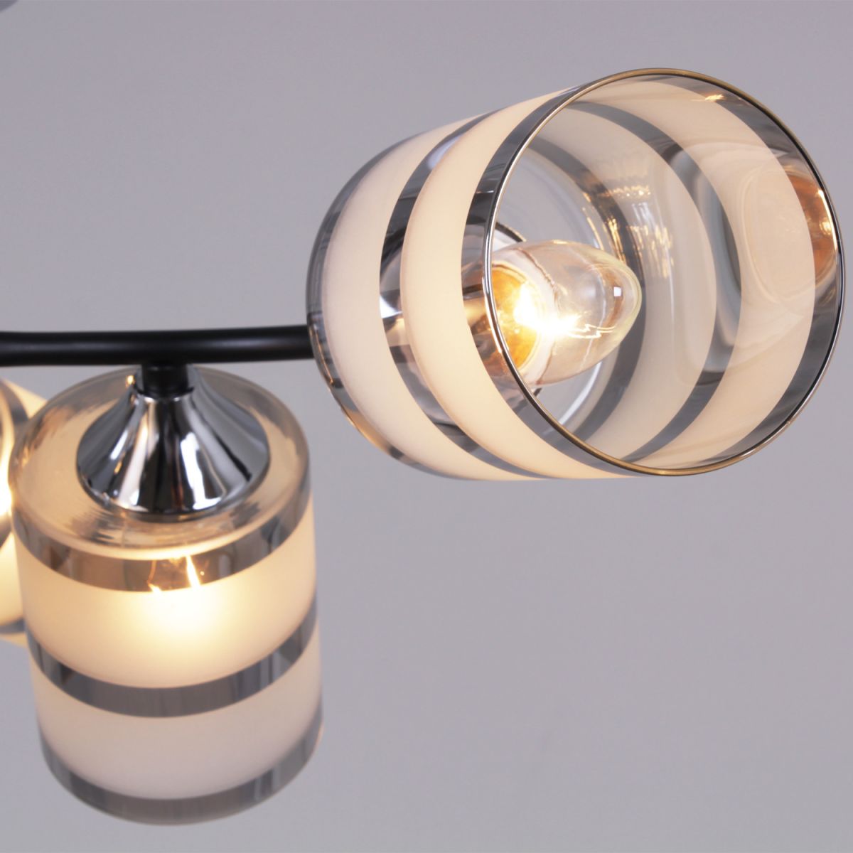 Люстра на штанге Reluce 45360-0.3-06 BK+CR в #REGION_NAME_DECLINE_PP#