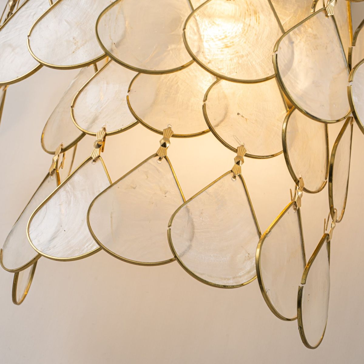 Настенный светильник Favourite Mollitia 4763-1W в #REGION_NAME_DECLINE_PP#