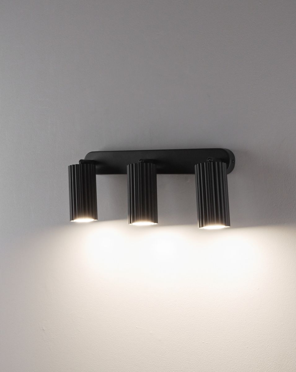 Спот Moderli Cora V11775-3C в #REGION_NAME_DECLINE_PP#