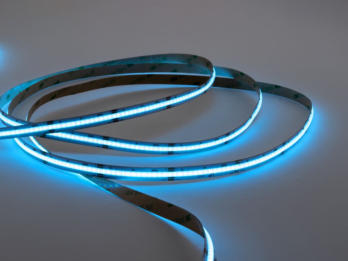 Светодиодная лента LEDS POWER СОВ 840/м (15Вт/м) 24В RGB 007328 в #REGION_NAME_DECLINE_PP#