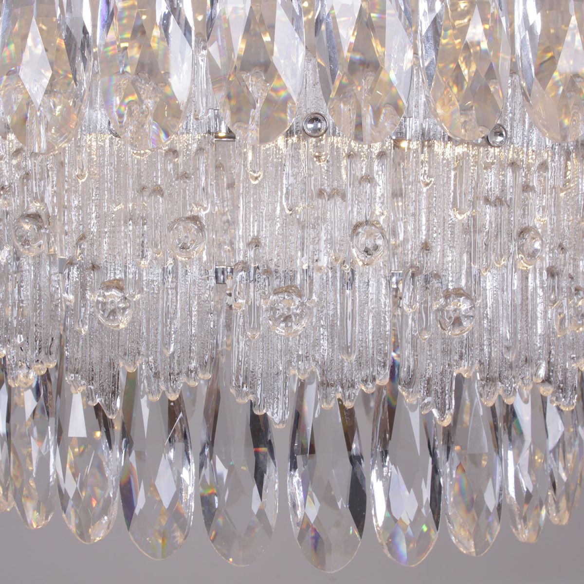 Подвесная люстра Reluce 08806-0.4-03 в Санкт-Петербурге