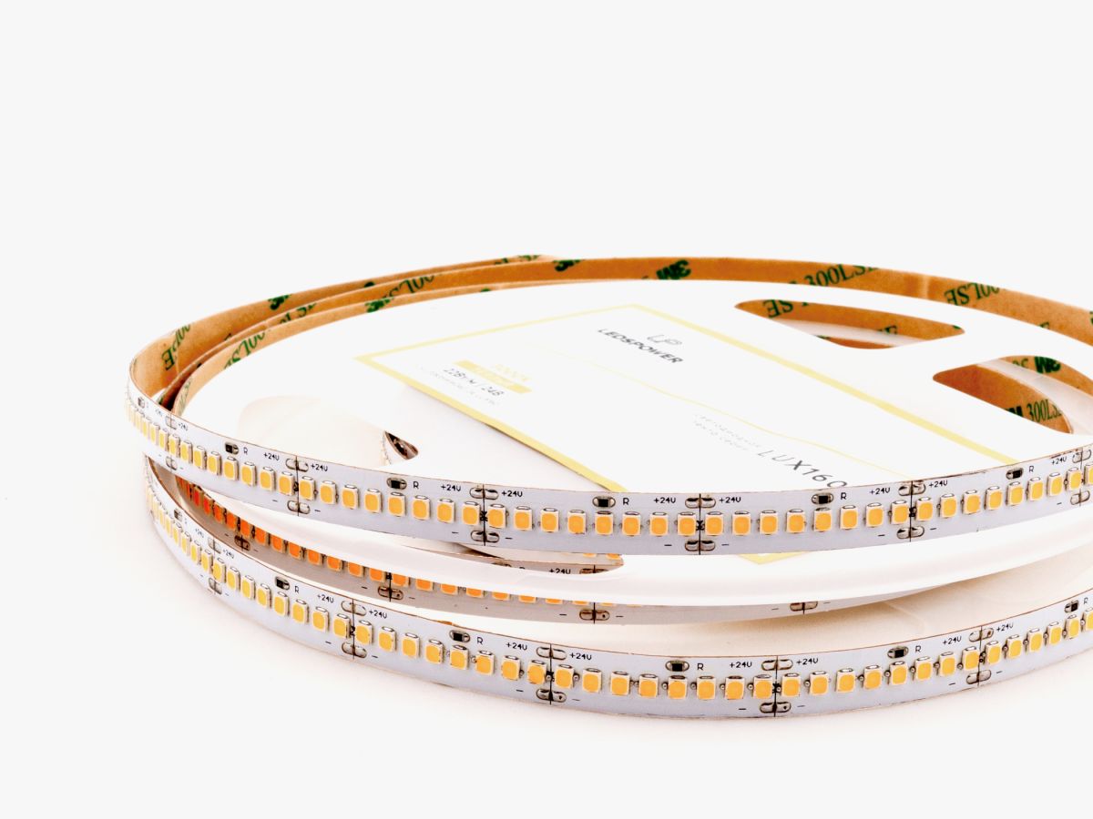 Светодиодная лента LEDS POWER 2835 240/м (22Вт/м) 24В теплая LUX160 006239 в #REGION_NAME_DECLINE_PP#