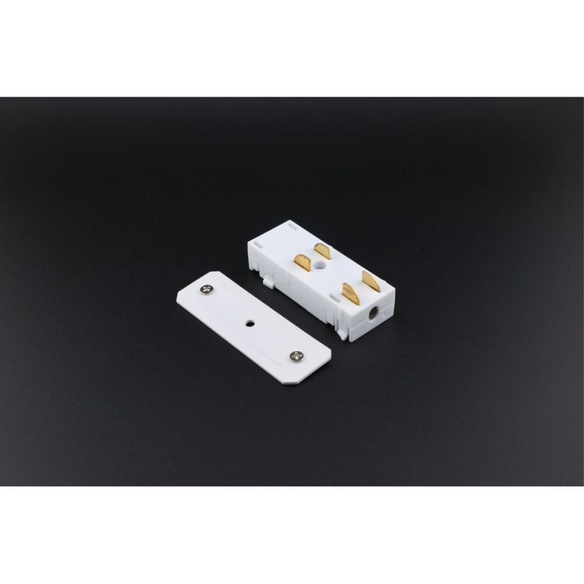 Коннектор питания прямой для магнитного шинопровода Aployt Magnetic track 220 APL.0280.10.01 в Санкт-Петербурге