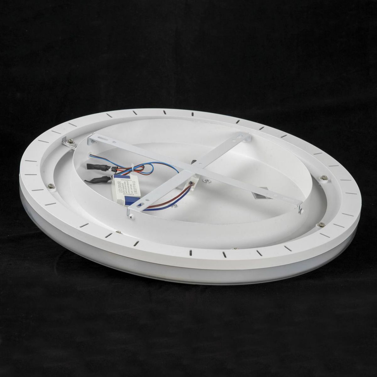 Потолочная люстра Lussole Hartley LSP-7437 в Санкт-Петербурге