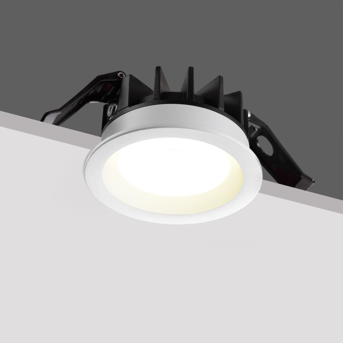 Встраиваемый светильник с переключателем цветовой температуры и угла рассеивания Novotech Wir Rayne 359840 в #REGION_NAME_DECLINE_PP#