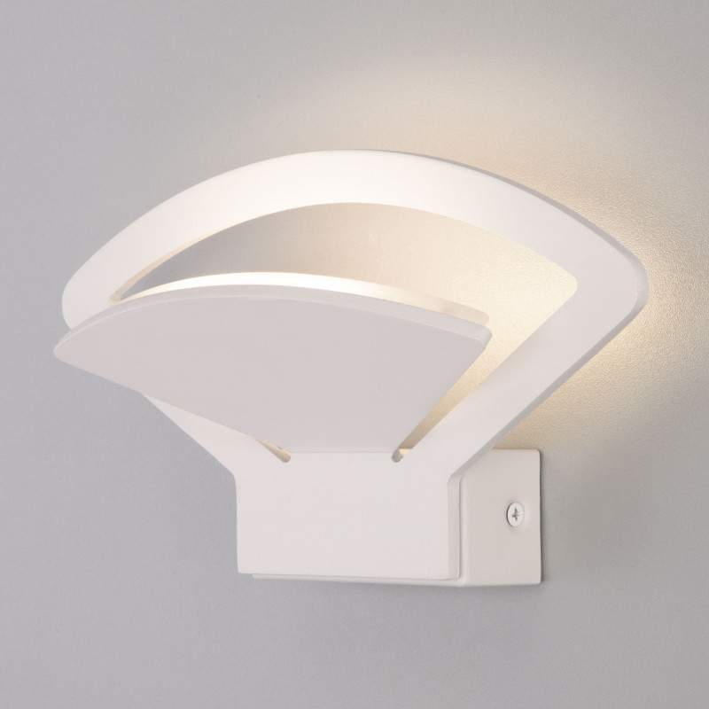 Бра Elektrostandard Pavo LED белый (MRL LED 1009) в Санкт-Петербурге