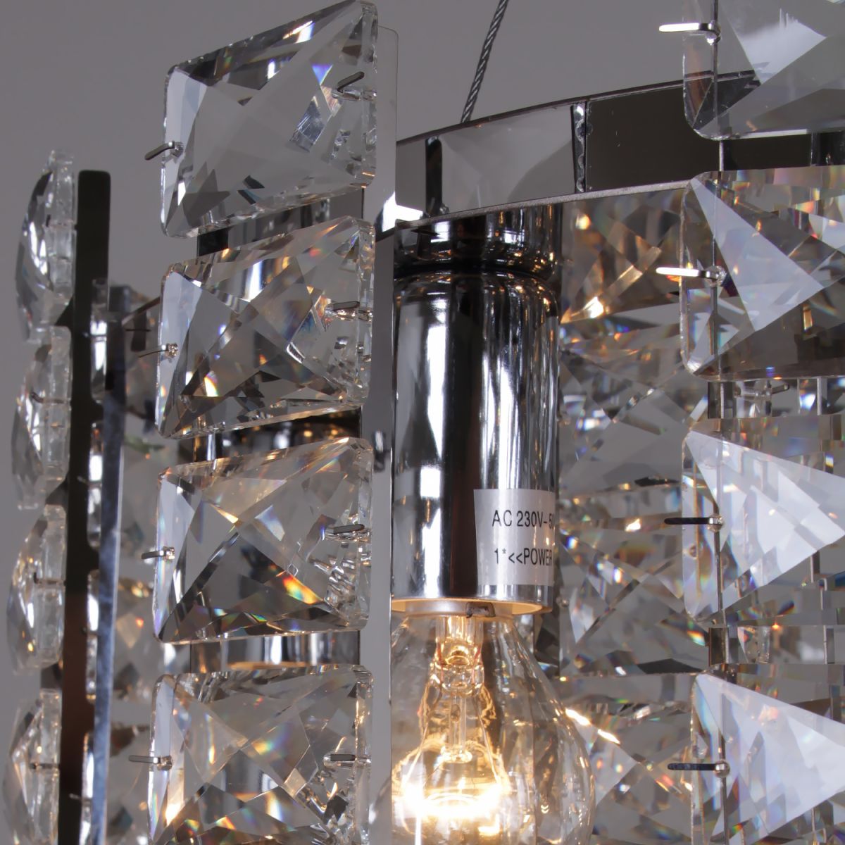 Подвесная люстра Reluce 02507-0.4-08 в Санкт-Петербурге