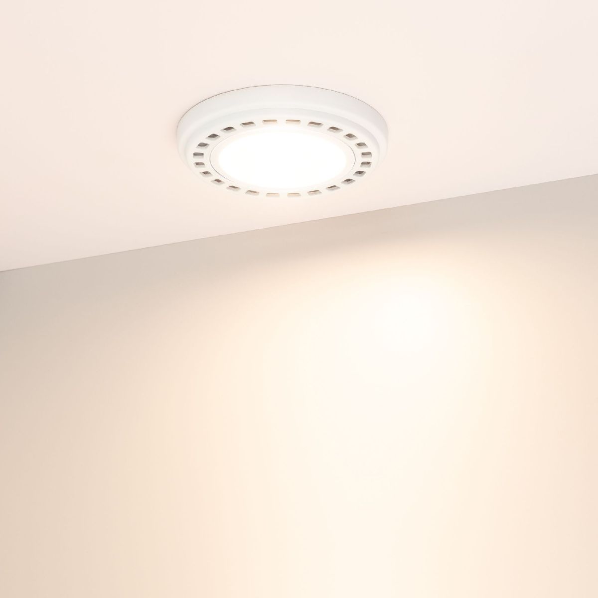 Светодиодная лампа Arlight AR111-UNIT-GU10-15W-DIM Warm3000 (WH, 120 deg, 230V) 026890 в Санкт-Петербурге