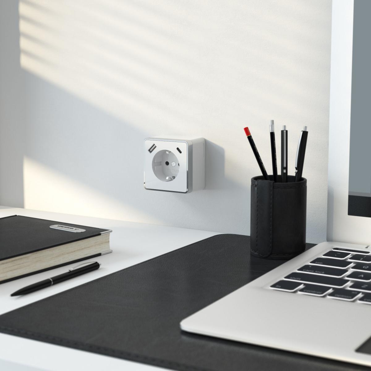 Розетка с заземлением, шторками и USB Werkel Gallant 4690389179594 W5071701 a057698 в Санкт-Петербурге