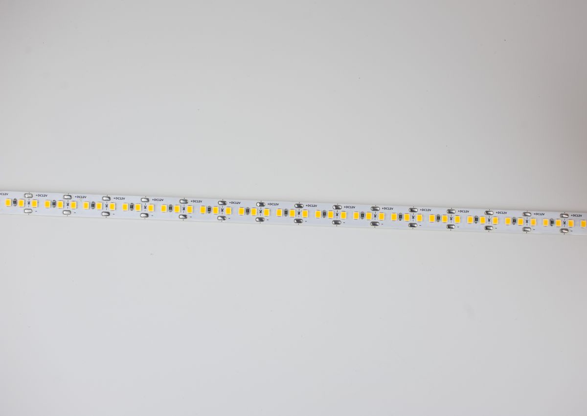 Светодиодная лента LEDS POWER 2835 180/м (16Вт/м) 12В теплая 008738 в #REGION_NAME_DECLINE_PP#