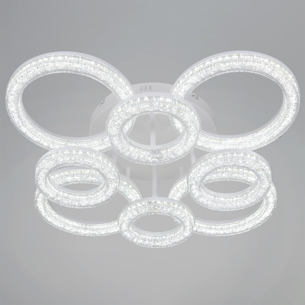 Потолочная люстра Reluce 29290-0.3-4+4 WH в Санкт-Петербурге