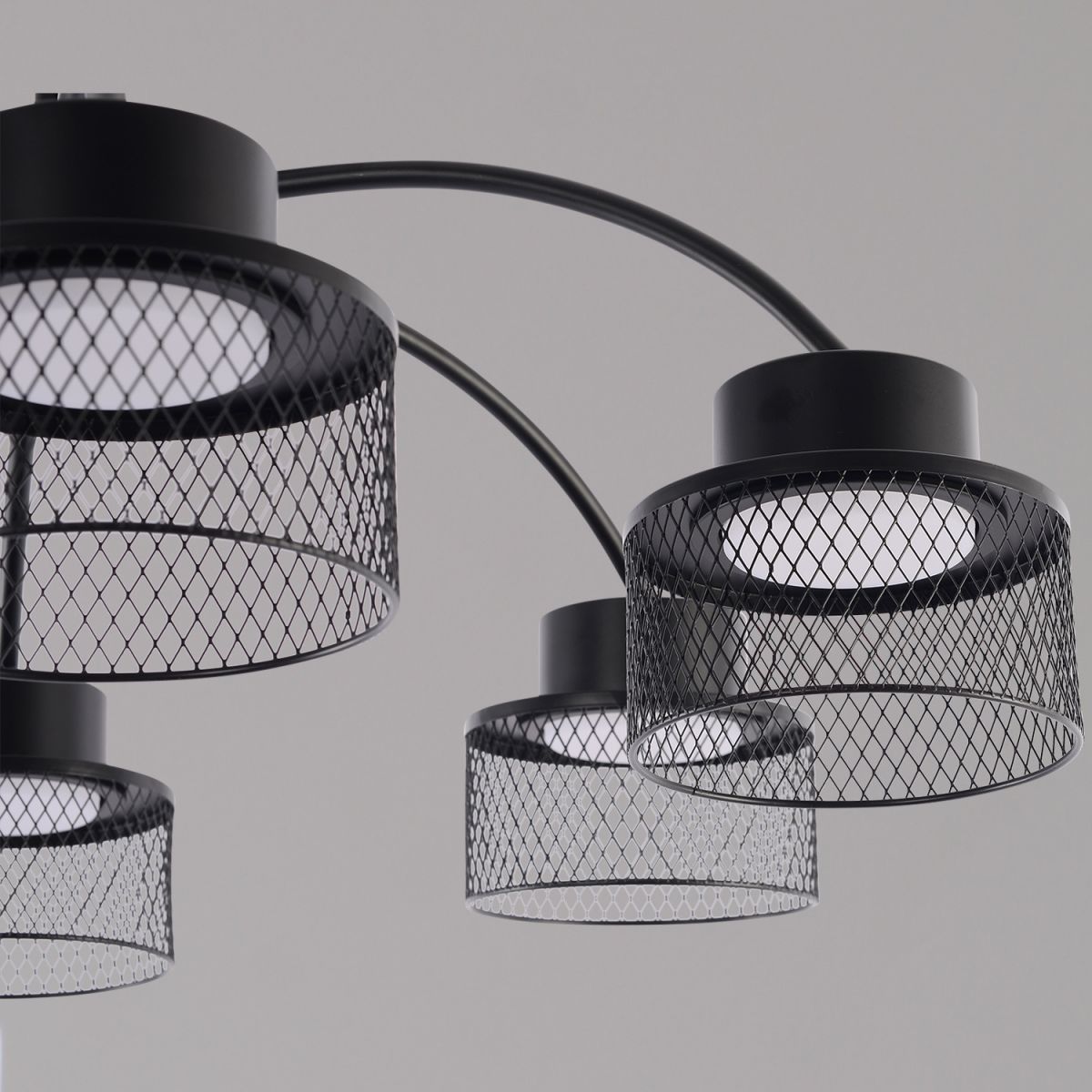 Люстра на штанге Reluce 68010-0.3-06 BK в #REGION_NAME_DECLINE_PP#