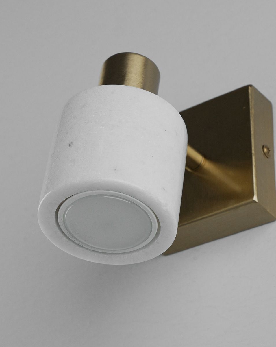 Спот Moderli Malet V11826-1W в #REGION_NAME_DECLINE_PP#