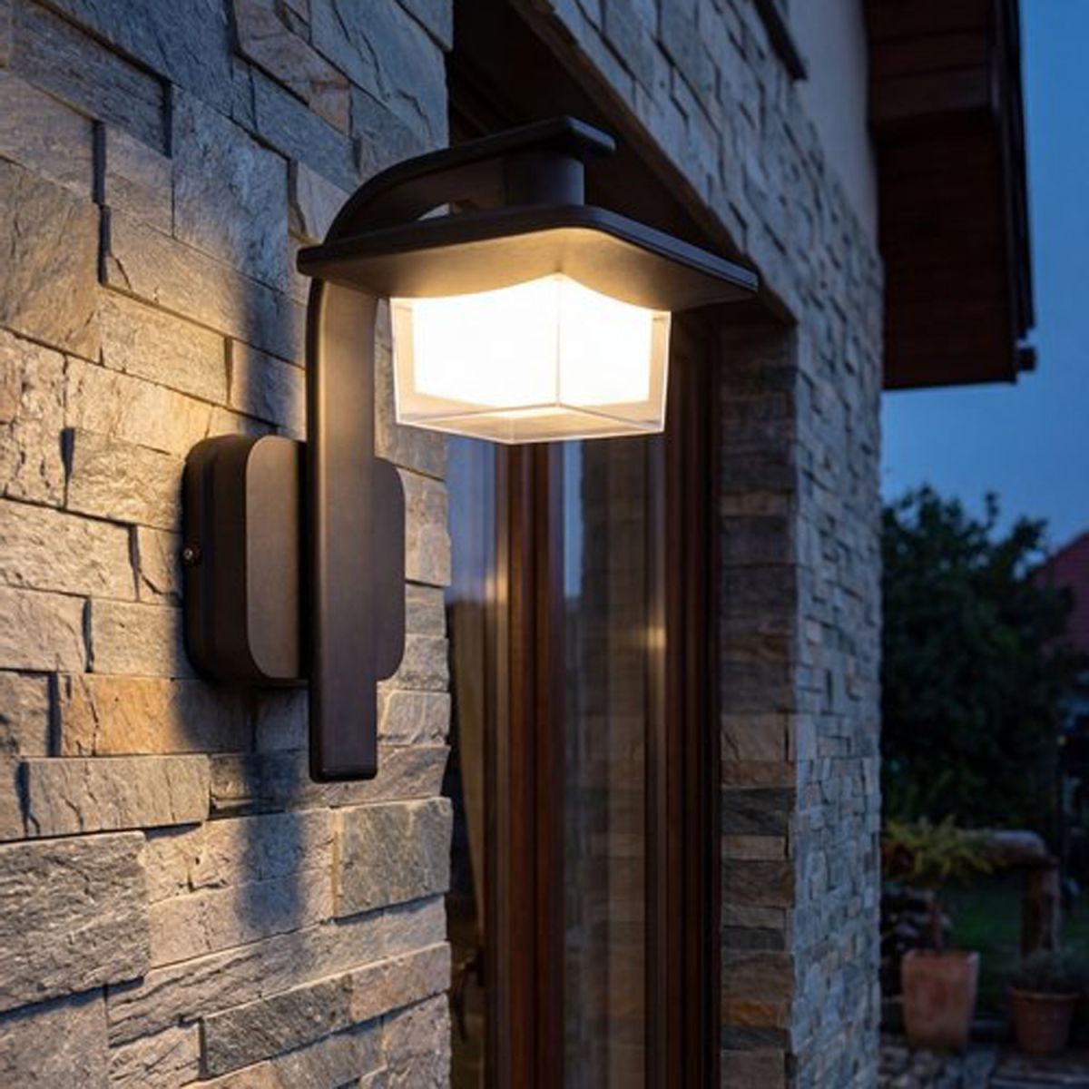 Уличный настенный светильник Reluce 08332-9.2-001JH LED12W BK RLOS в Санкт-Петербурге