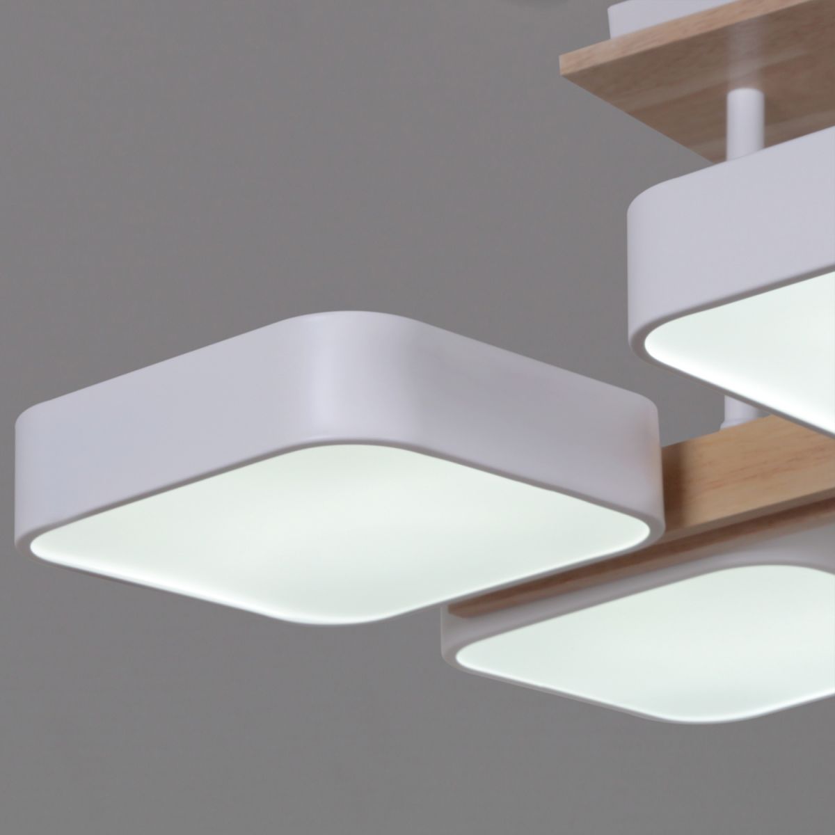 Потолочная люстра Reluce 03359-0.3-06 WH+WOOD в Санкт-Петербурге