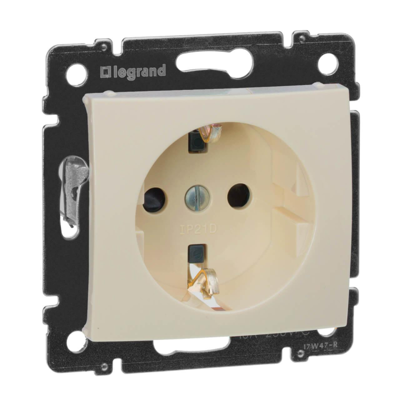 Розетка 2К+3 Legrand Valena 16A 250V с/з со шторками винтовой зажим слоновая кость 774321 в Санкт-Петербурге
