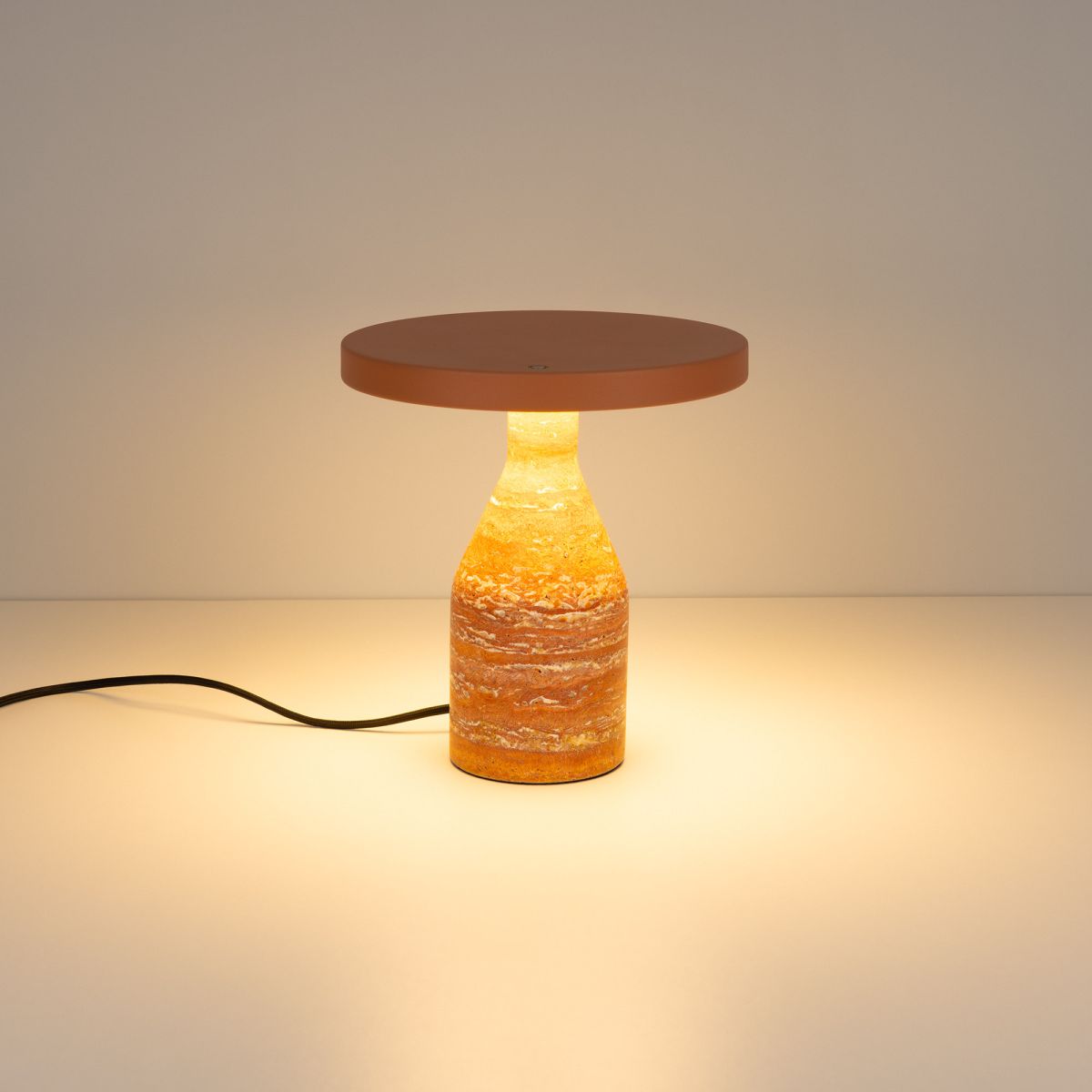 Настольная лампа Arlight SP-CROOD-TAB-R22.5x24-7W Warm3200-MIX (RD-BRG, 140 deg, 230V) (IP20, Травертин) 061732 в Санкт-Петербурге