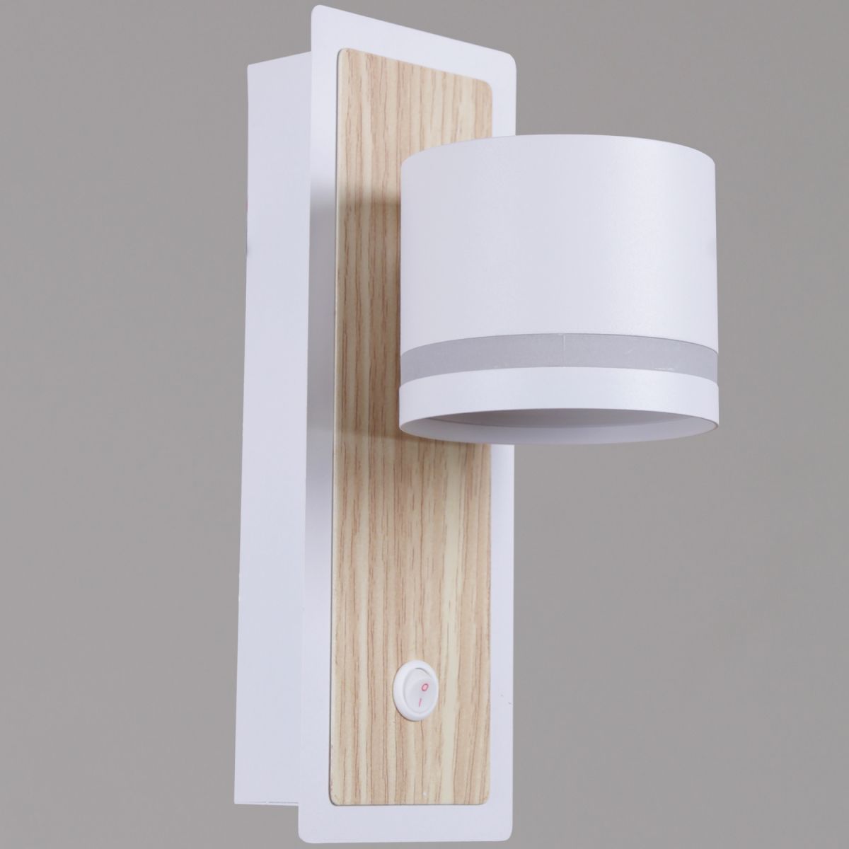 Настенный светильник Reluce 22540-0.2-01 WH+WOOD в Санкт-Петербурге