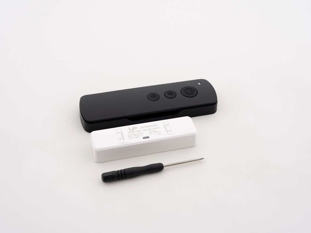 Диммер LEDS POWER N12-SB Nano RF 15A Black 005812 в Санкт-Петербурге