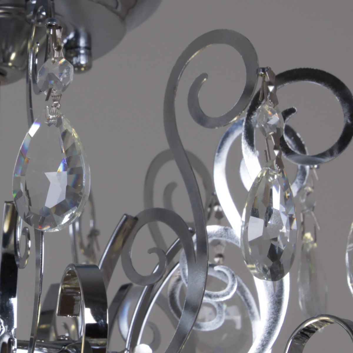 Люстра на штанге Reluce 79030-0.3-600A CH в Санкт-Петербурге