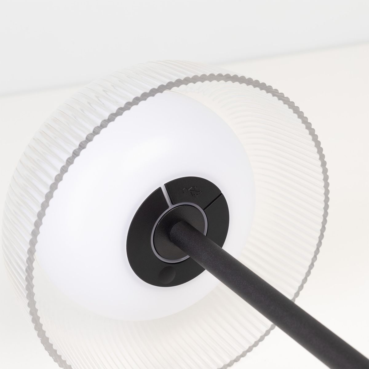 Настольная лампа аккумуляторная Arlight SP-KWALLEN-4.7W Warm2700 (Черный, 130 deg, 5V) (IP54 Металл) 060829 в #REGION_NAME_DECLINE_PP#