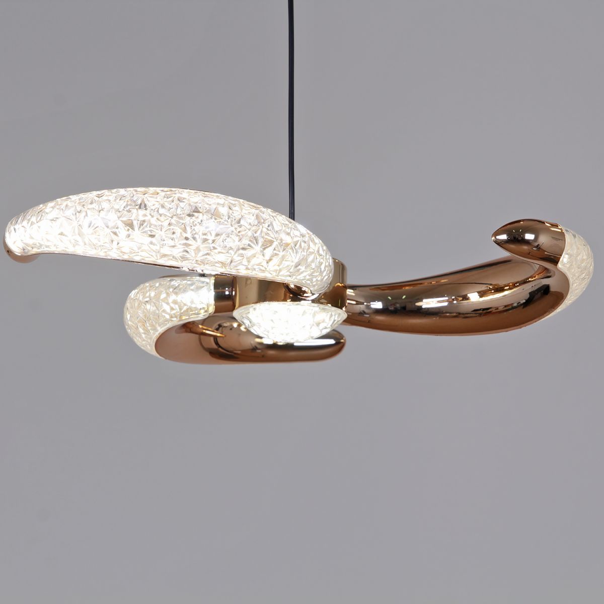 Подвесная люстра Reluce 80390-0.9-03 FG в Санкт-Петербурге