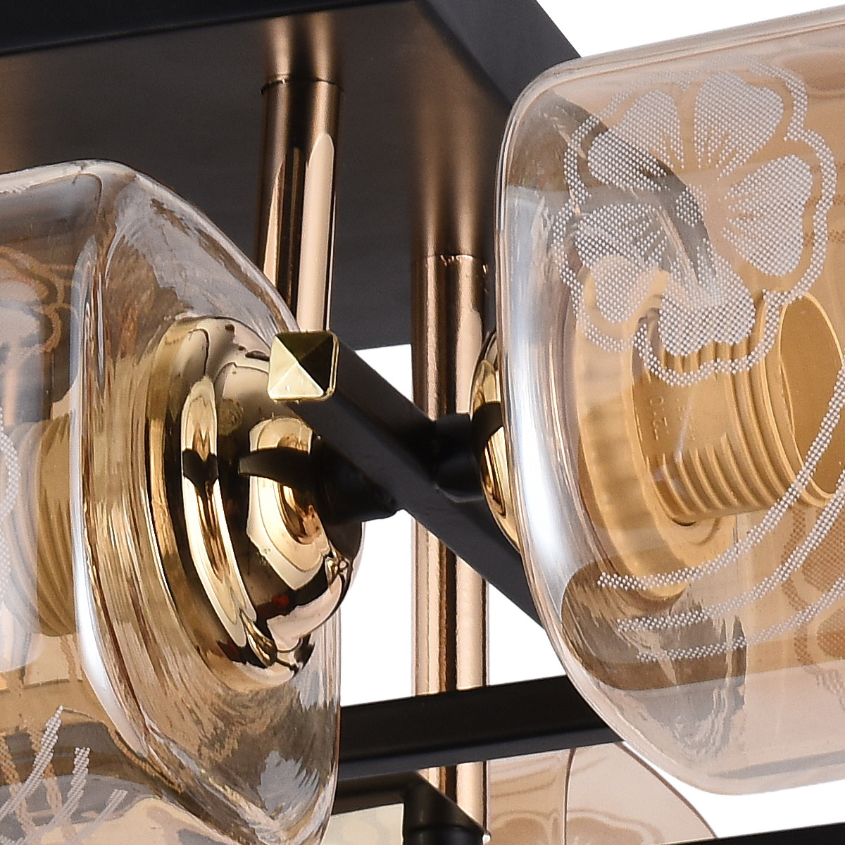 Потолочная люстра Reluce 72108-0.3-06 BK+FGD в #REGION_NAME_DECLINE_PP#