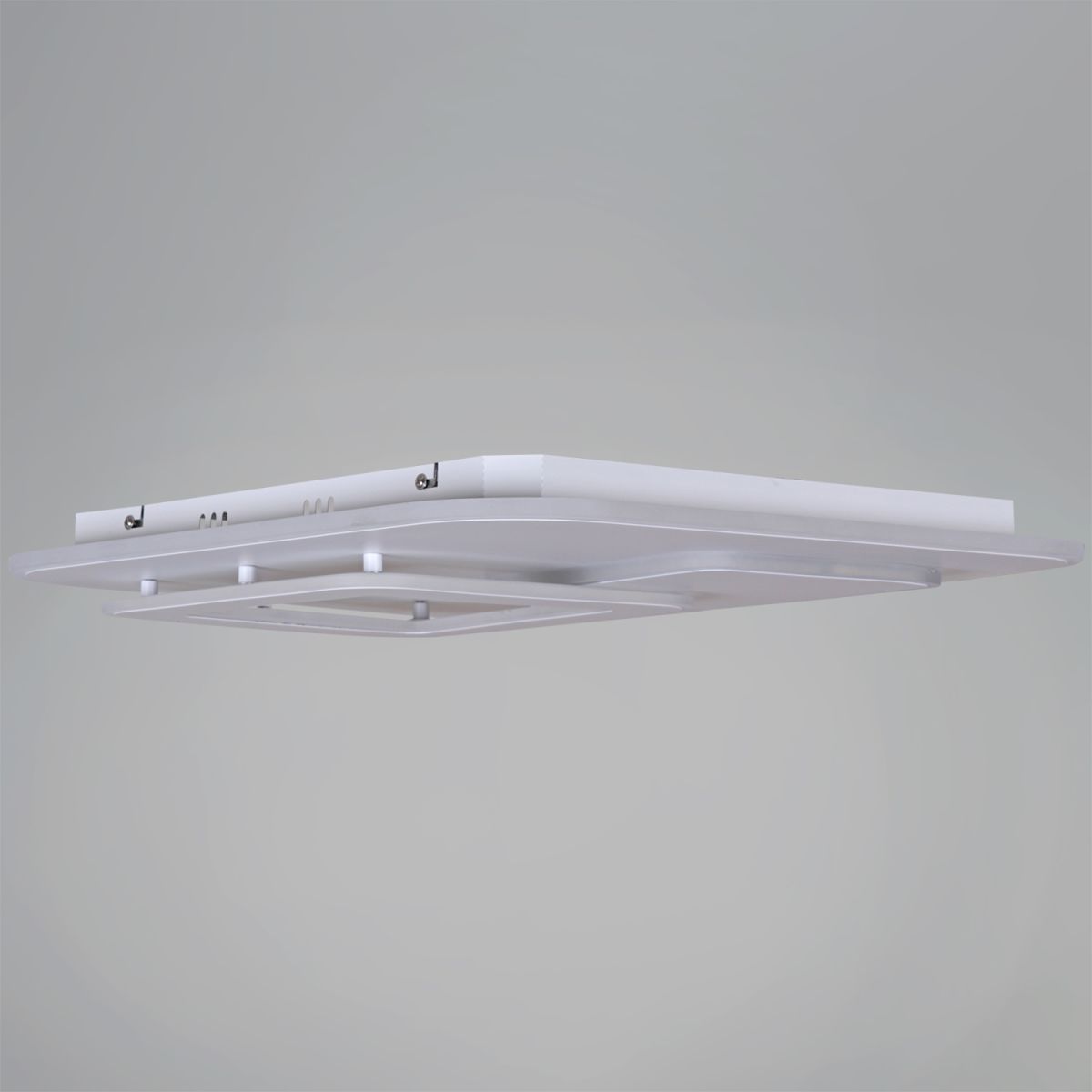 Потолочная люстра Reluce 08396-0.5-470 WH в Санкт-Петербурге