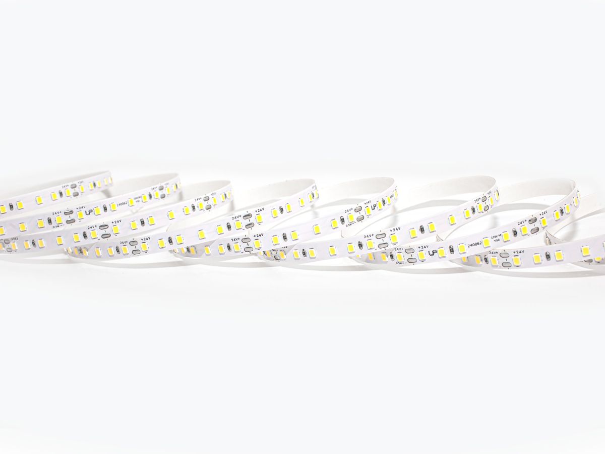 Светодиодная лента LEDS POWER 2835 120/м (10Вт/м) 24В холодная 008790 в Санкт-Петербурге
