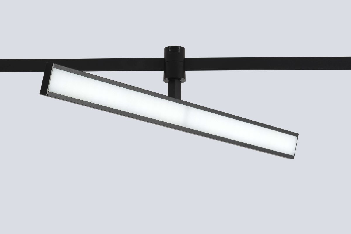 Трековый светильник для гибкой магнитной системы Crystal Lux Trace 48V CLT 0.37 001 18W BL SMART в #REGION_NAME_DECLINE_PP#