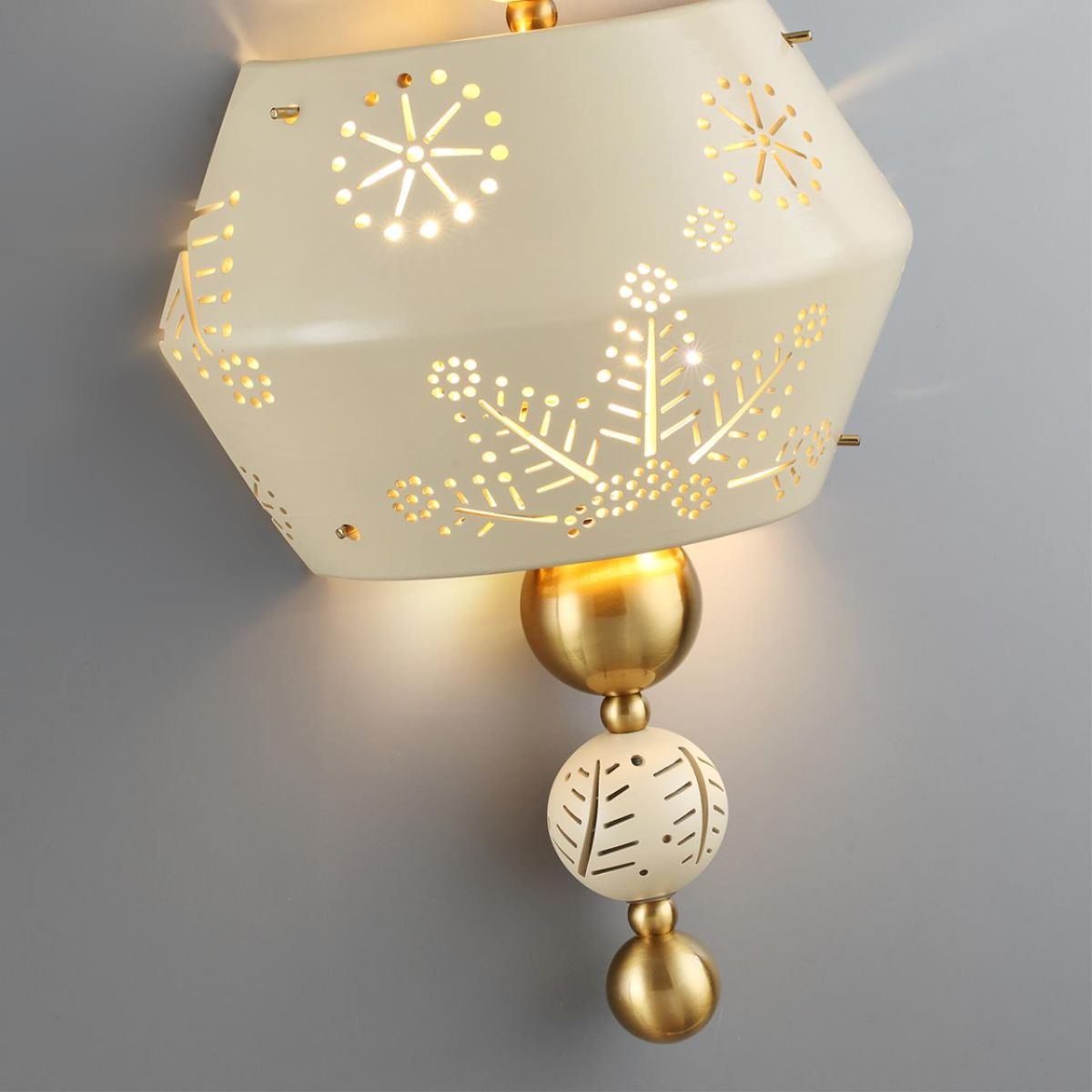 Настенный светильник Odeon Light Pendant Karelia 5444/1WA в Санкт-Петербурге