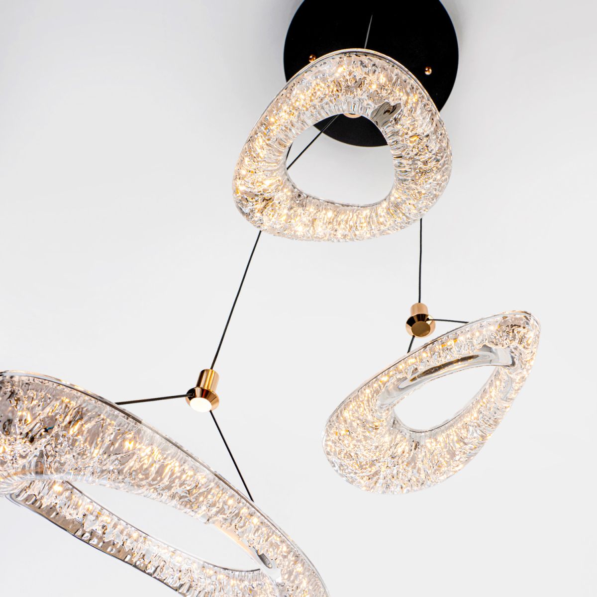 Подвесной светильник Modestyle MS.2330.3 BK в #REGION_NAME_DECLINE_PP#