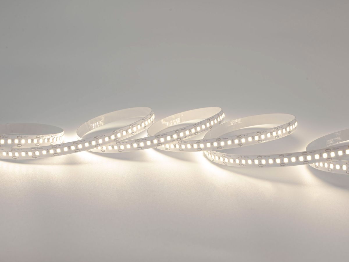 Светодиодная лента LEDS POWER 2835 180/м (16Вт/м) 12В нейтральная 008721 в #REGION_NAME_DECLINE_PP#