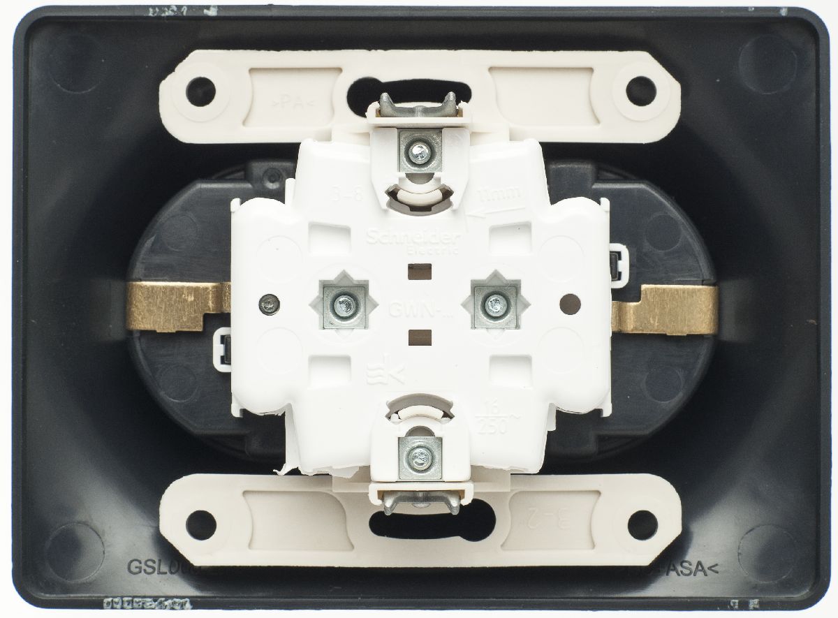 Розетка 2-ая с/з со шторками, 16А (в сборе) Systeme Electric Glossa Антрацит GSL000726 в Санкт-Петербурге