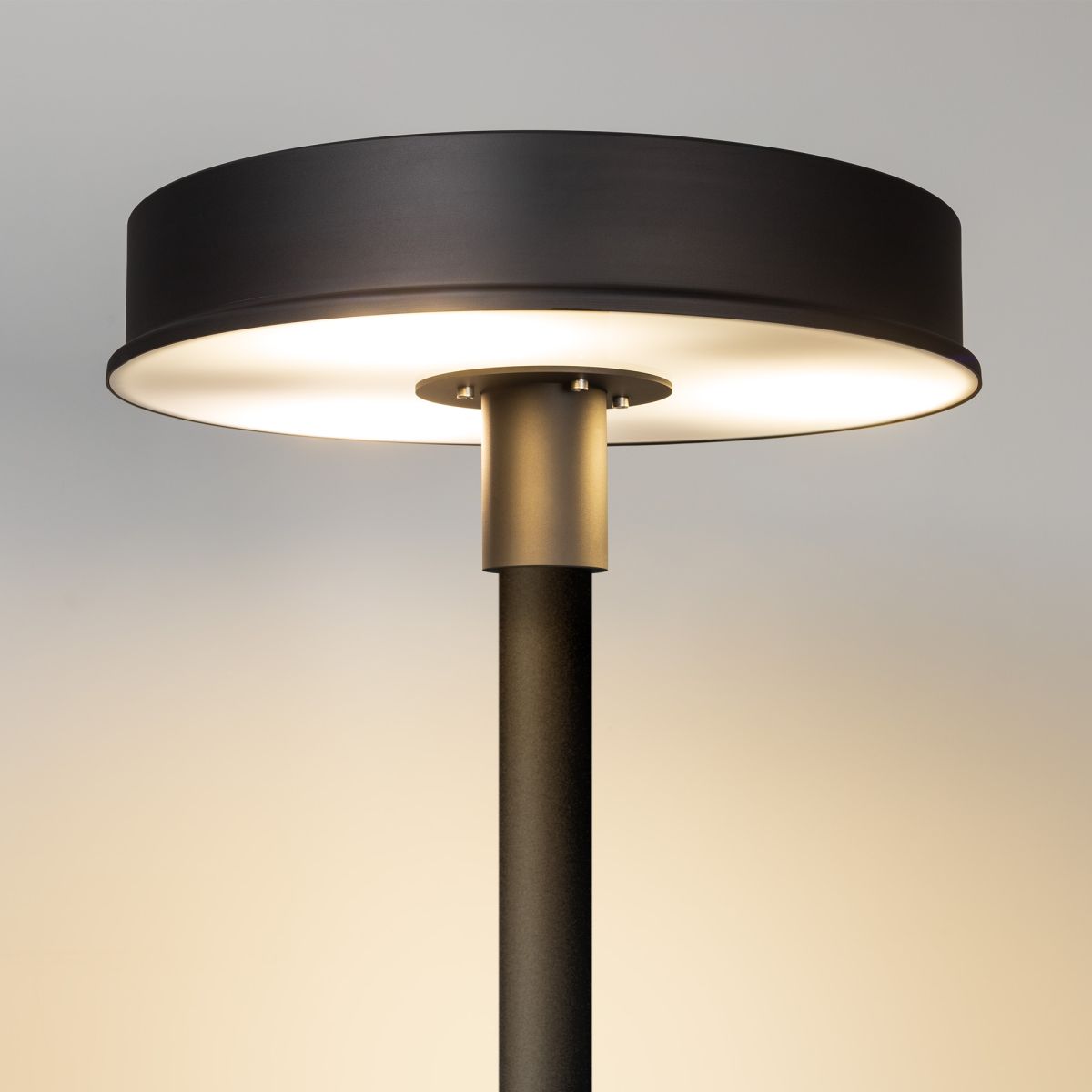 Уличный светильник Arlight OXOR-LEIS-BUE-504x504x199-30W Day4000 (BK, 120 deg, 230V) IP66 058188 в Санкт-Петербурге