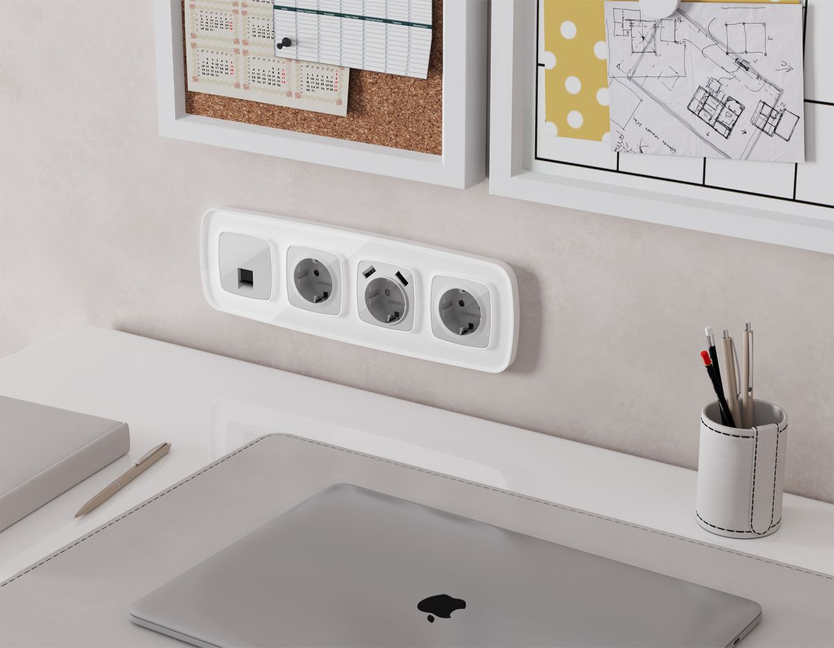 Комплект механизма компьютерной розетки Ambrella Volt RJ-45 (8P8C) CAT6A экранированной с автоматической защитной шторкой OMEGA MO412005 Серебро глянец QUANT (OP4120, VM185) в Санкт-Петербурге