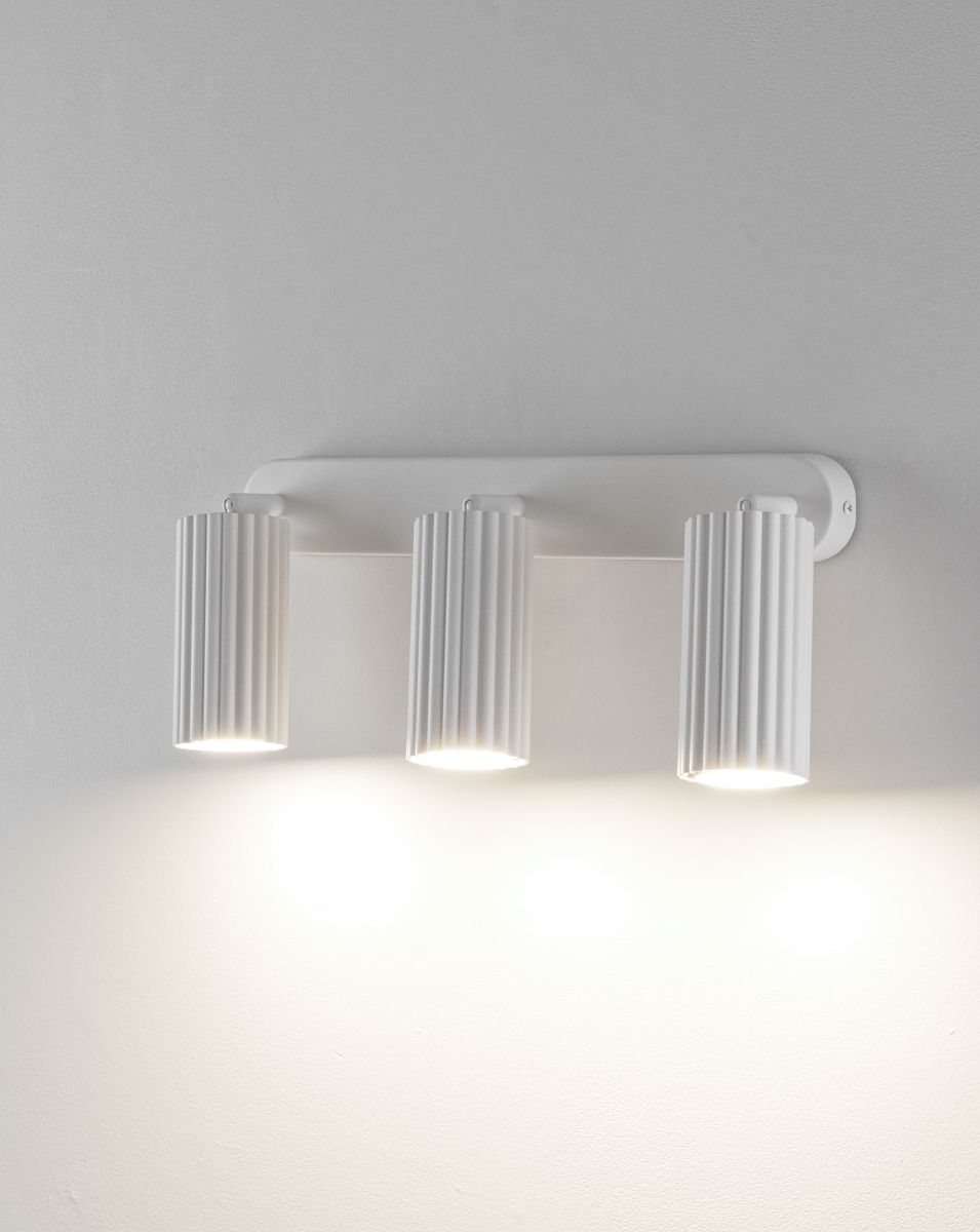 Спот Moderli Cora V11776-3C в #REGION_NAME_DECLINE_PP#