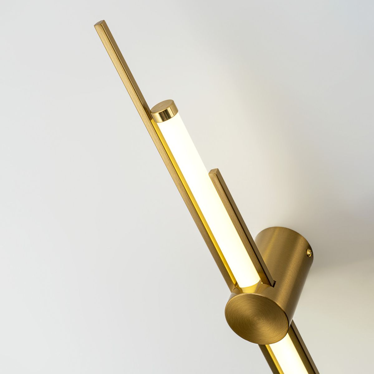 Настенный светильник Modelux ML.726.600 BS в Санкт-Петербурге