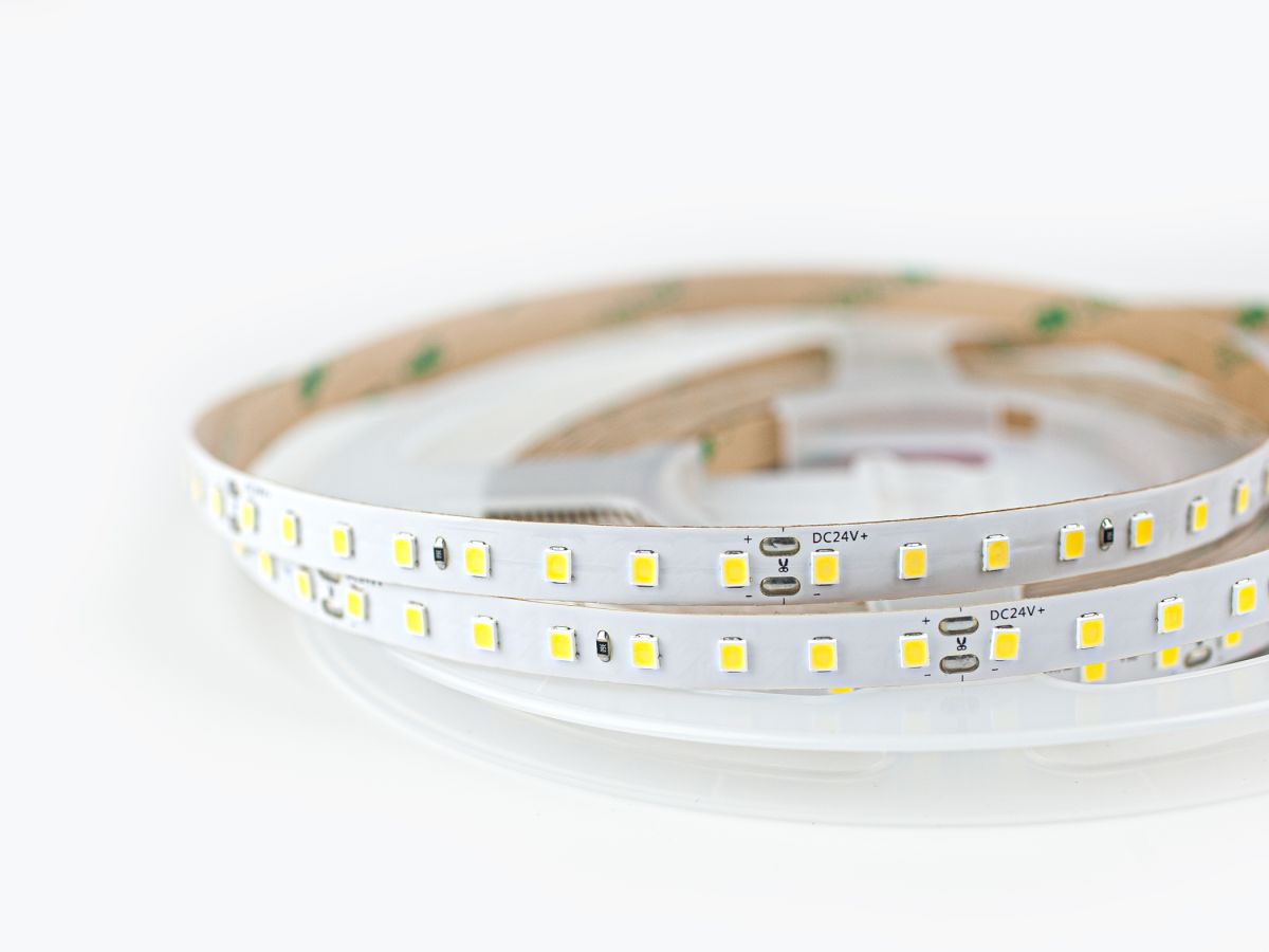 Светодиодная лента LEDS POWER 2835 112/м (10Вт/м) 24В холодная, серия ПРО125 008899 в #REGION_NAME_DECLINE_PP#